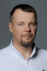 Роман Карпов.png